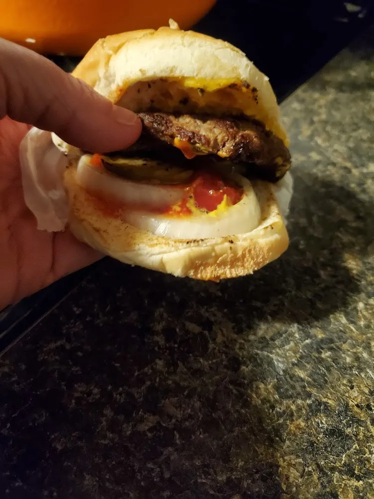 Winery Burger w Everything